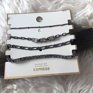 Express Four Star Chain Bracelet Gift Set